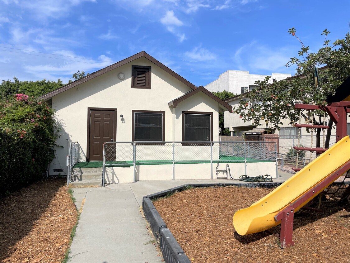 Front - 3704 Westwood Blvd