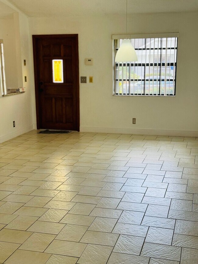 Foto del edificio - Charming 3 bedroom 2 bath House in Boca Raton