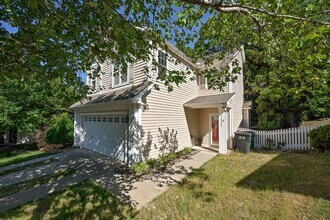 Building Photo - 10208 Old Carolina Dr