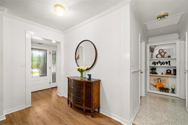 Foto del edificio - 2551 Lakeview Dr