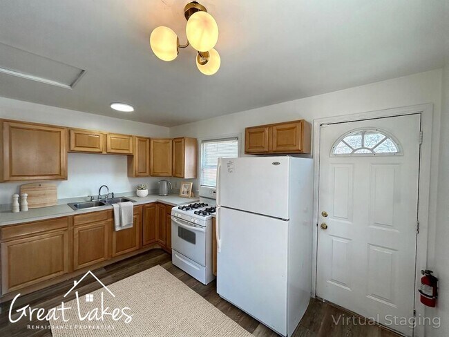 Foto del edificio - Beautiful 2 Bedroom 1 Bathroom now available for rent!