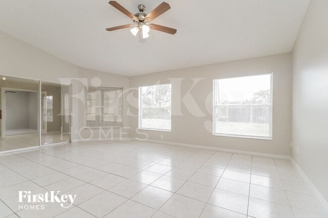 Building Photo - 474 Awin Cir SE