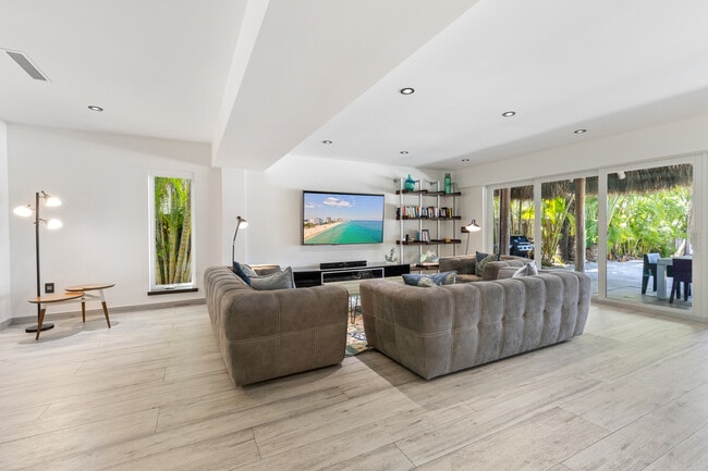 Photo - 741 86th St (Miami Beach, FL) House