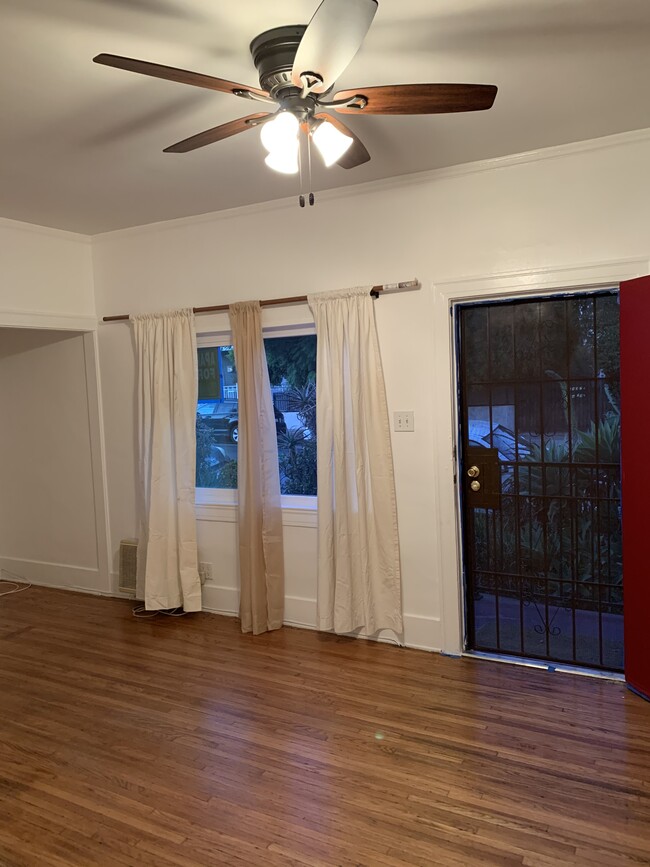Living Room - 4404 Clayton Ave