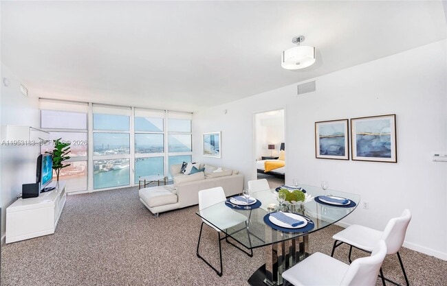 Foto del edificio - 50 Biscayne Blvd