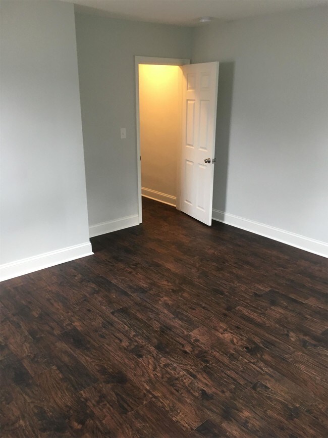 Foto del edificio - 6516 Belle Vista Ave