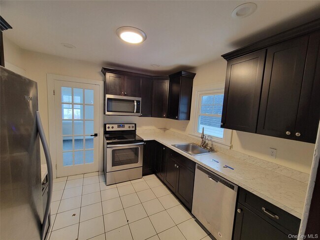 Foto del edificio - 712 NY-52