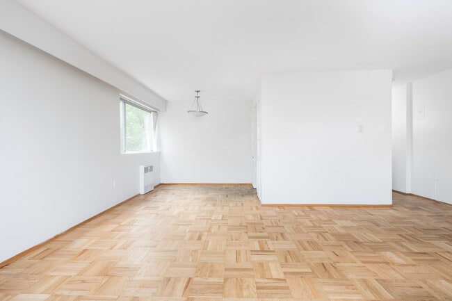 Building Photo - Kerrisdale A