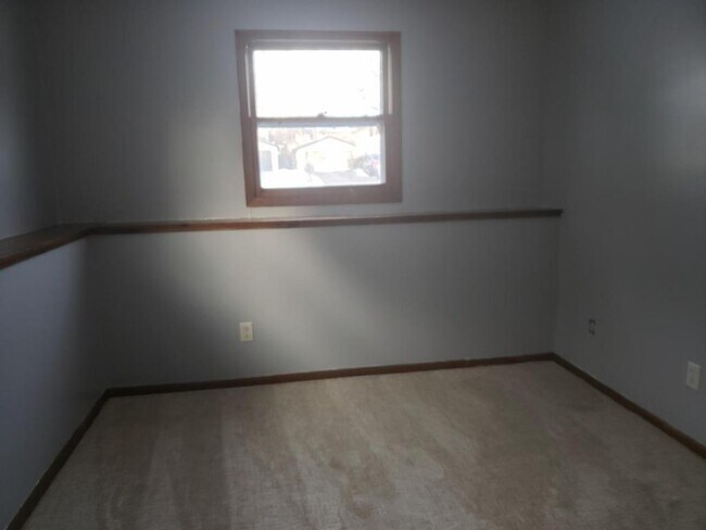 Foto del edificio - 976-978 44 1/2 Avenue NE