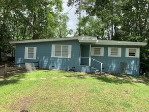 Building Photo - 1622 Sharkey St