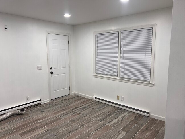 Comer en la cocina - 21 N Spring St