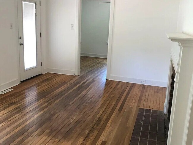 Foto del edificio - 5480 Shallowford Rd
