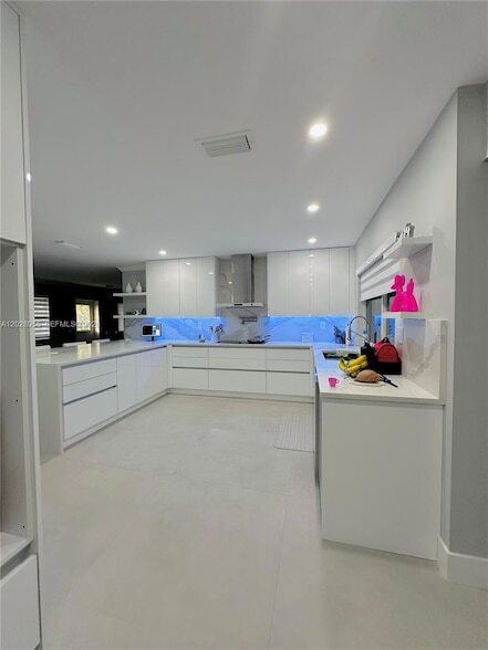 Foto del edificio - 5680 SW 7th St
