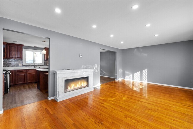 Foto del edificio - 223 Warren St