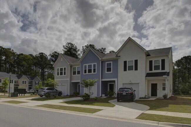 Foto del edificio - 4105 Quincy Adams Ln