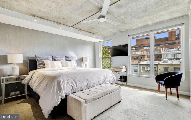 Foto del edificio - 3210 Grace St NW