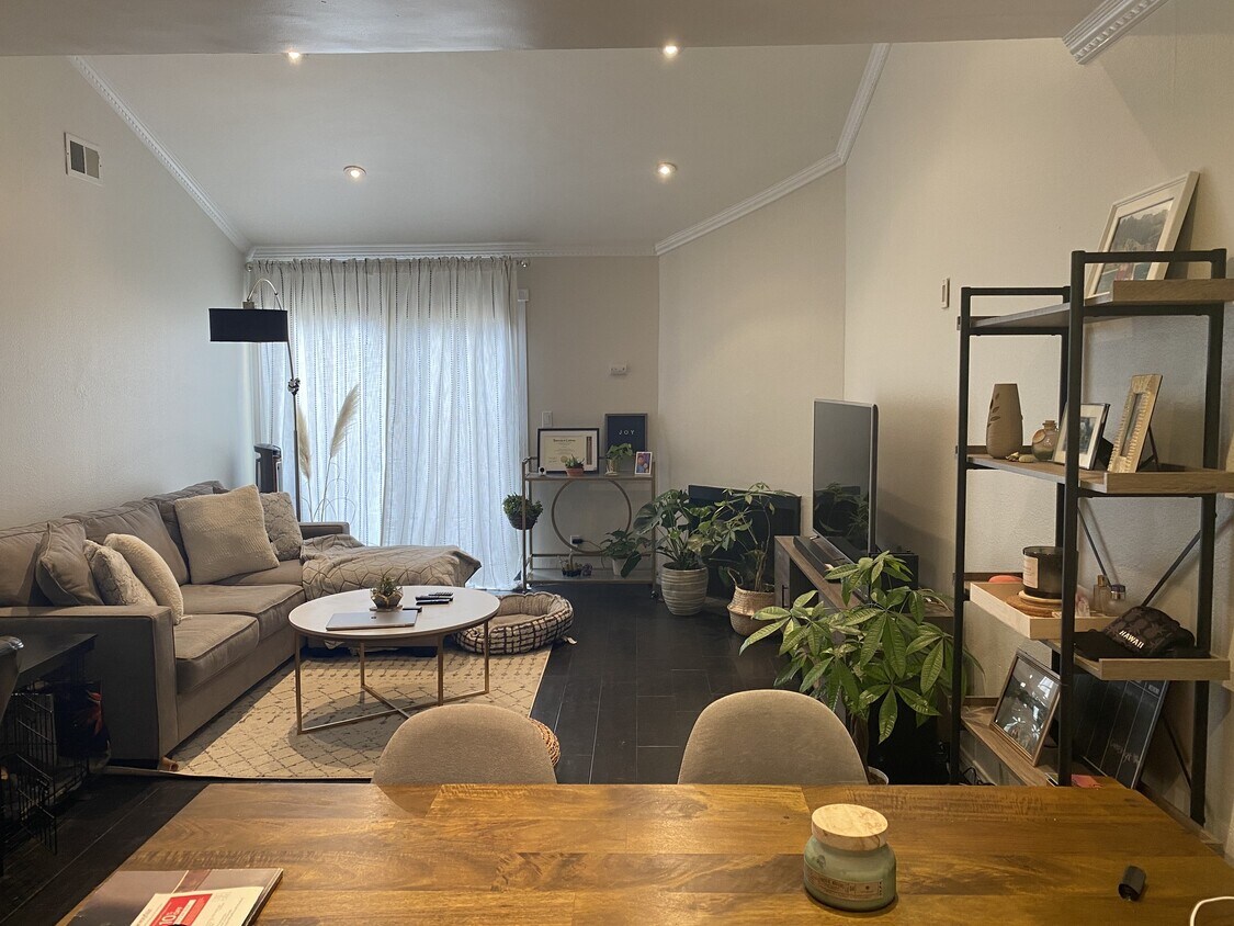 Foto principal - 620 W Hyde Park Blvd