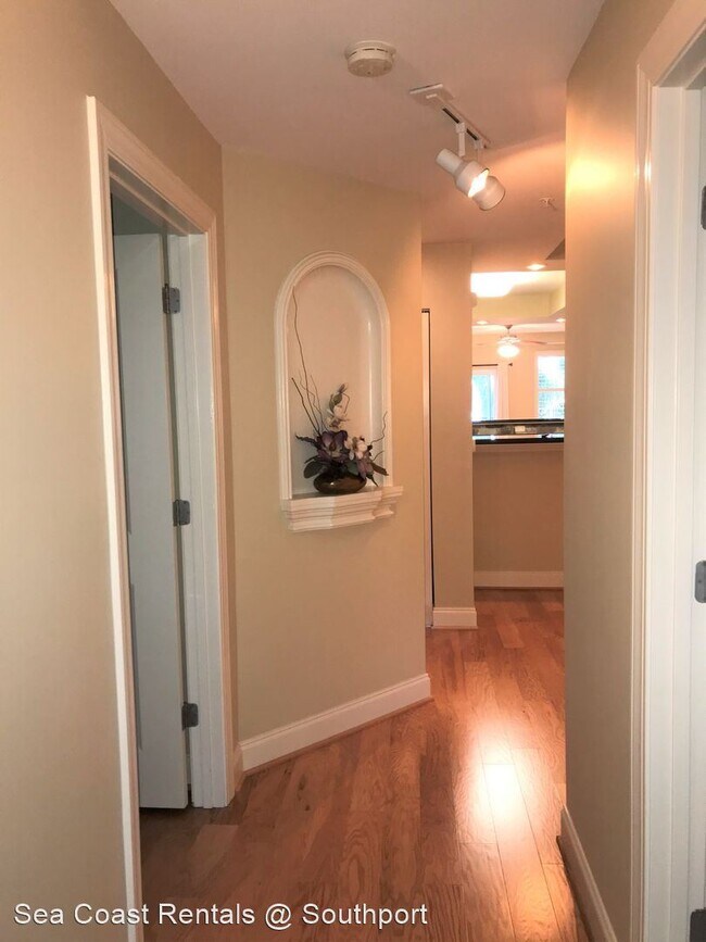 Foto del edificio - 2100 Marsh Grove Ln