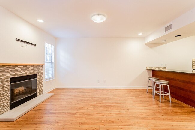 Foto del edificio - Beautiful and Cozy 1 Bedroom 1 Bathroom Ho...