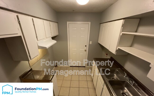 Building Photo - 2963 Grenadier Cove