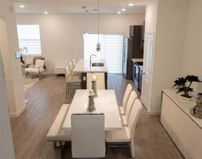 Foto del edificio - 824 SE 18th St