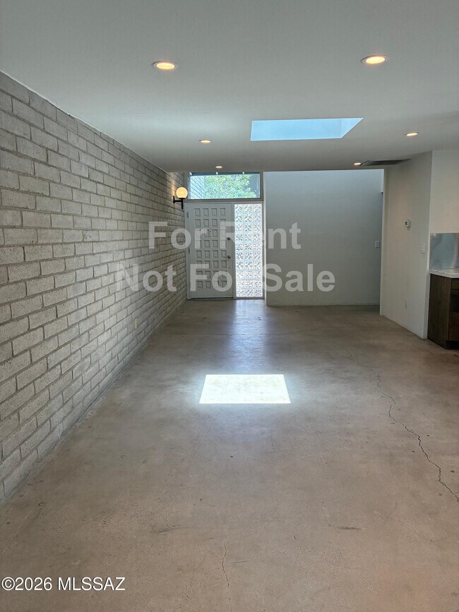 Foto del edificio - 5701 E Glenn St