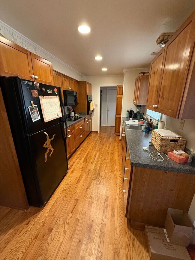 Building Photo - Cute Corner Lot University Heights Brick R...