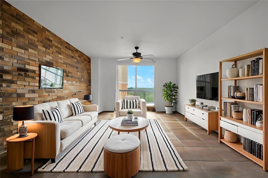 Photo - 2400 SW 27th Avenue Unit 604