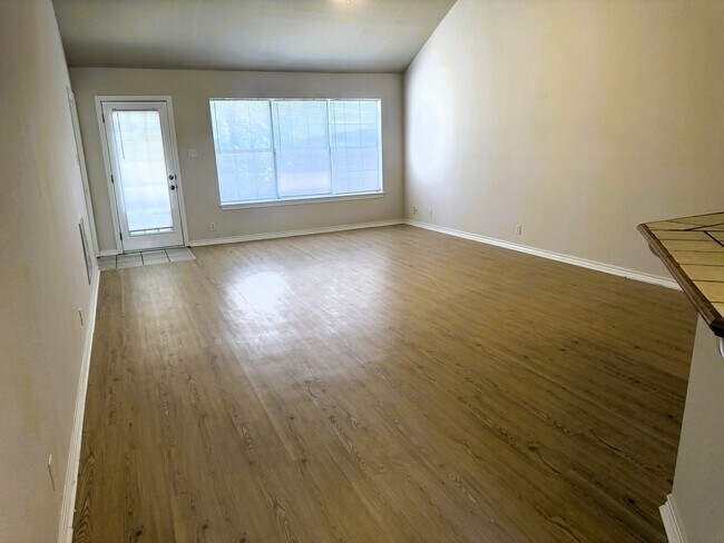 Sala de estar - 307 Sunset Blvd