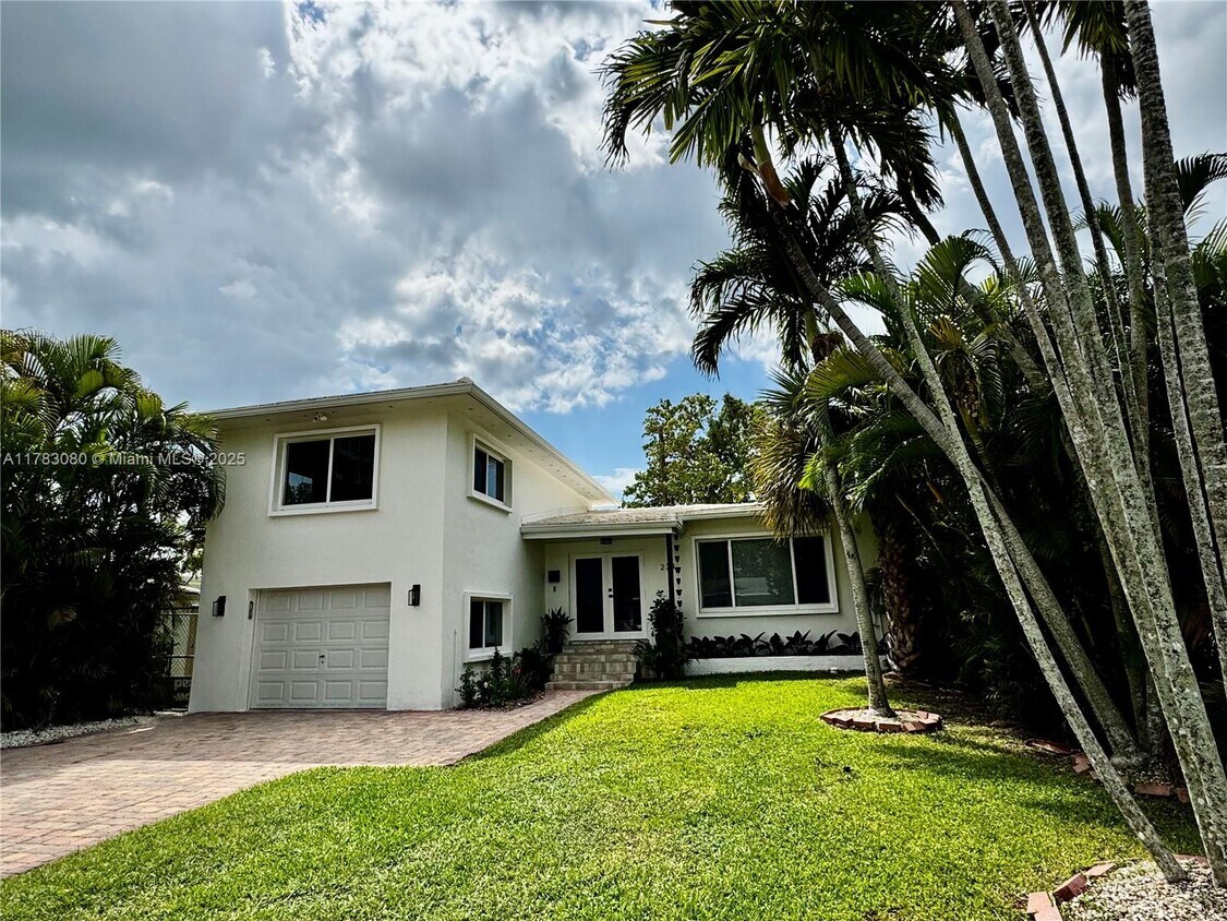 Primary Photo - 234 Washington Dr