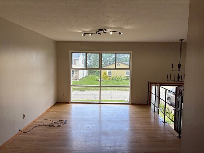Foto del edificio - 2525 E 44th St