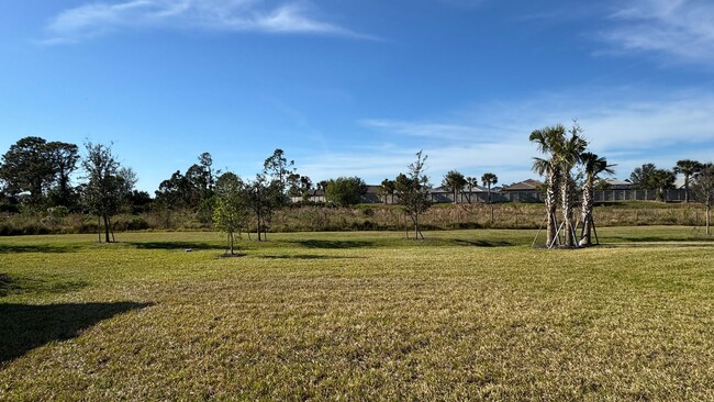 Building Photo - Unfurnished Annual Rental