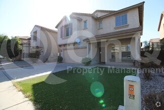 Building Photo - 2025 W Marconi Ave