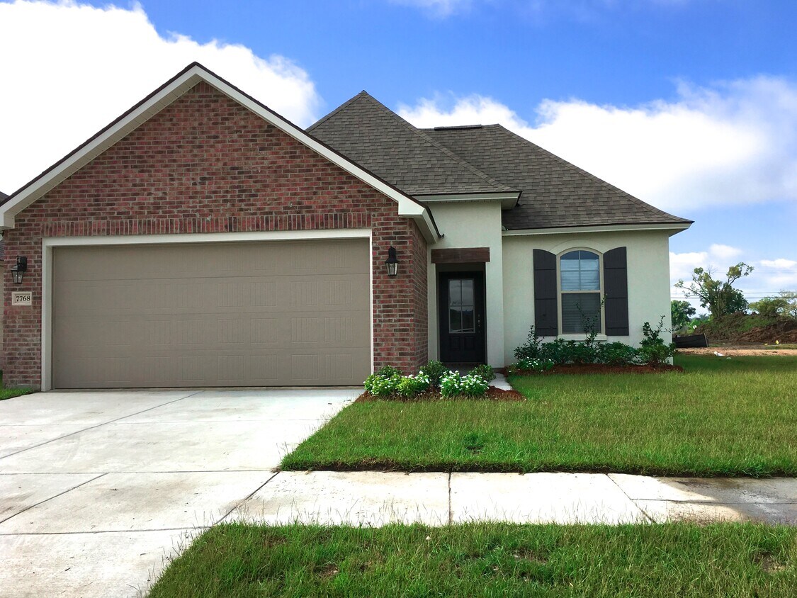 Foto principal - 7721 W Pelican Lks Ave