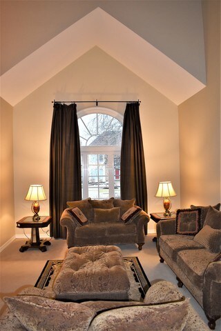 Foto del edificio - 4119 Kingshill Cir