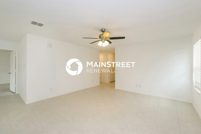 Foto del edificio - 3 Bedroom Pet-Friendly Home in Fort Worth, TX with Main Street Renewal