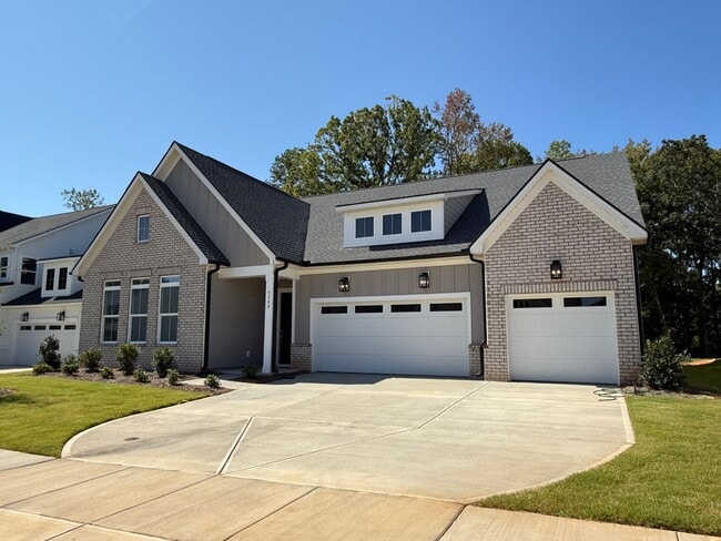 Foto del edificio - Beautiful 4 Bedroom Single Family Home