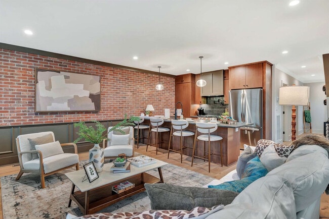 Building Photo - 1701 Portland Ave