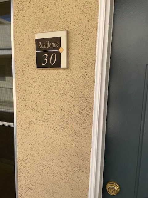 Foto del edificio - 141 N Kenwood St