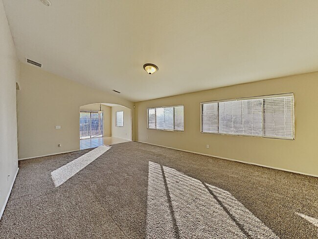 Building Photo - 5421 W Grove St