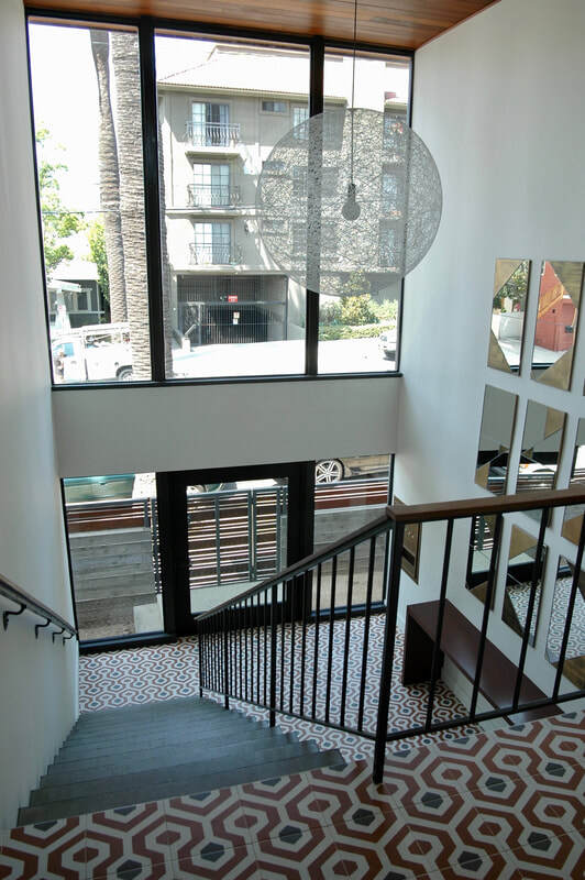 Building Photo - 2120 Rodney Dr