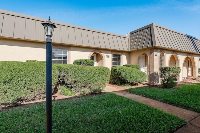 Foto del edificio - 4229 Stratford Dr