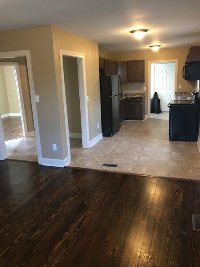 Foto del edificio - Exclusively Offered By Muse Realty Rentals...