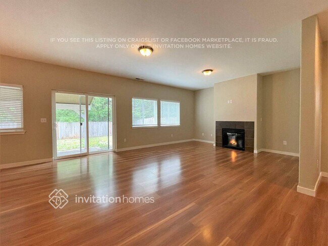 Foto del edificio - 19426 90 Ave Ct E