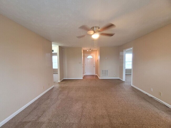 Foto del edificio - 3 Bed 2 Bath Ranch Style Treasure in Lovel...