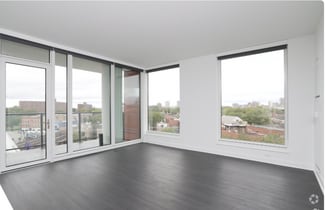 Building Photo - 2470 N Lincoln Ave