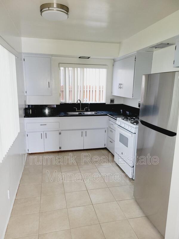 12426 Moorpark St Unit A, Los Angeles, CA 91604 Condo for Rent in Los