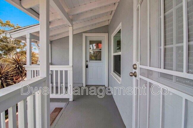 Foto del edificio - 8075 Lemon Ave