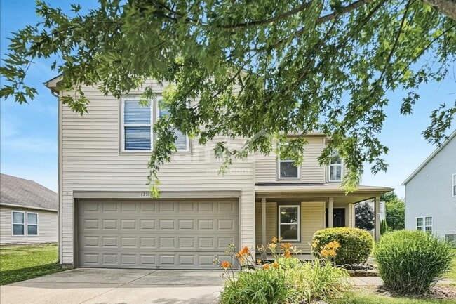 Building Photo - 1221 Redwood Dr