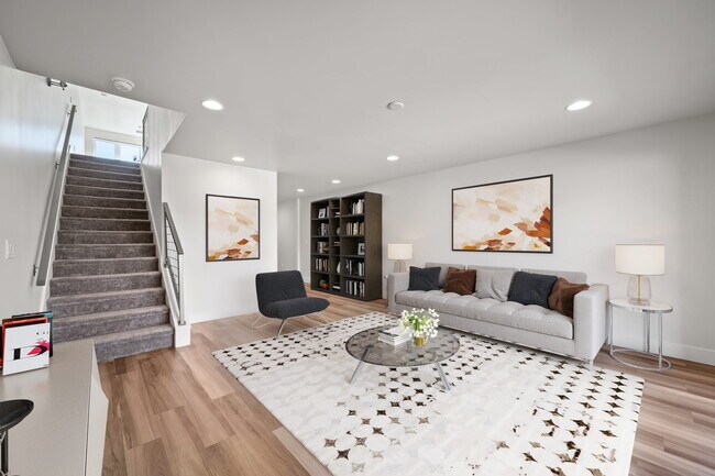Foto del edificio - 7780 Town Square Way